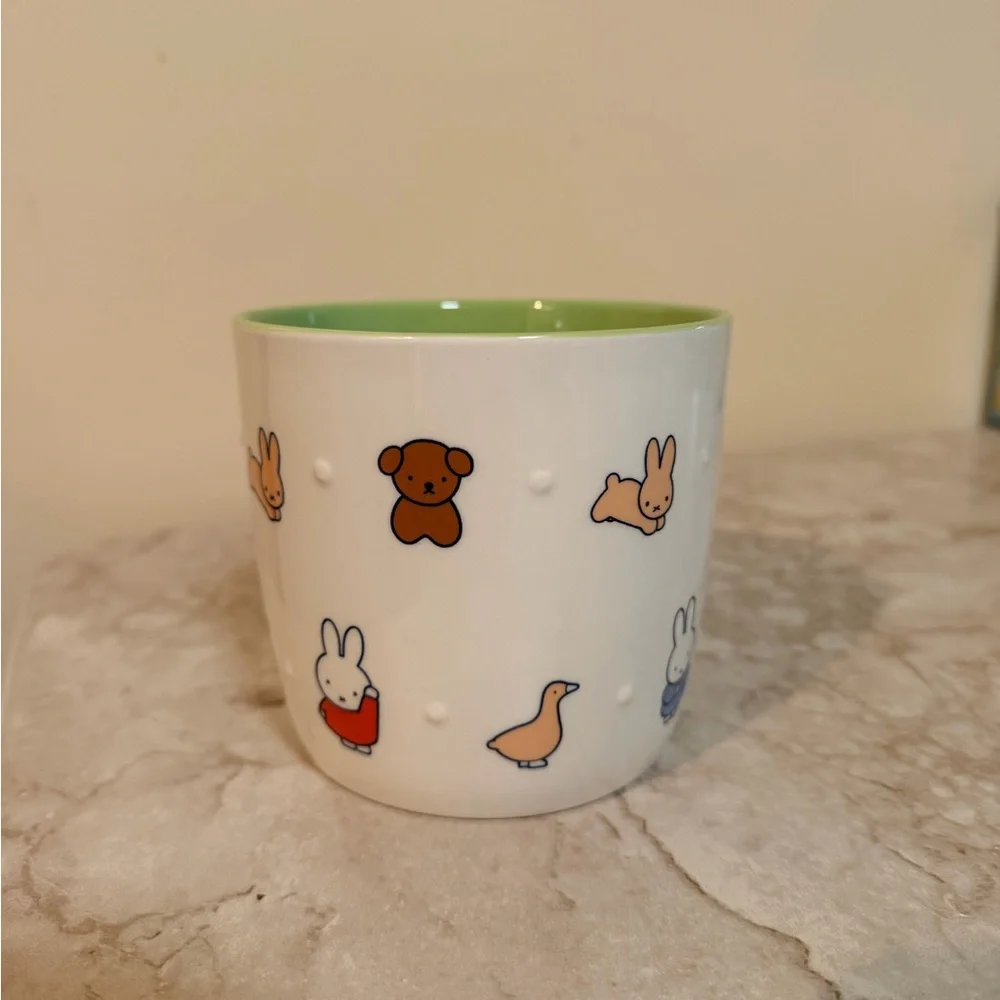Miffy Mug with Green Interior and Cute Characters - Picture 3 of 5